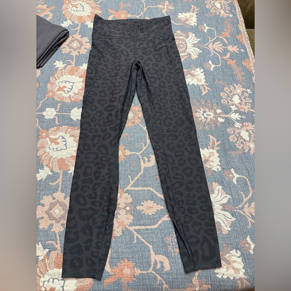 Lululemon Athletica Lab leopard print leggings